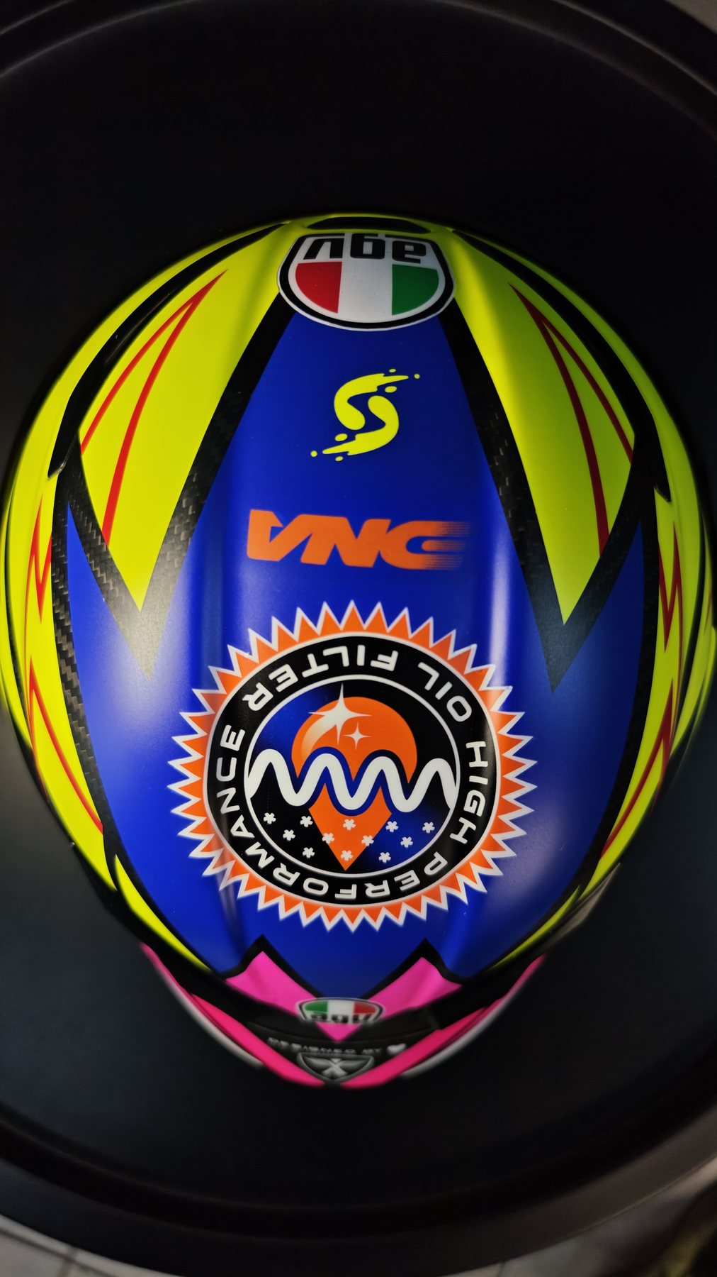 Top-down view of the shell with the eagle motif and the 31 number